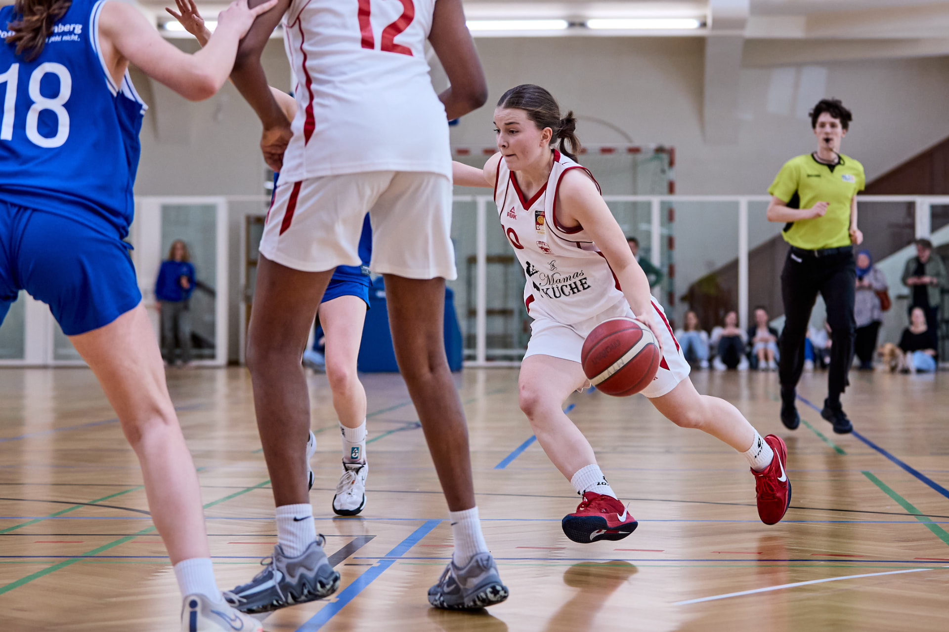 Azra Dzinic attacks the lane on the fast break